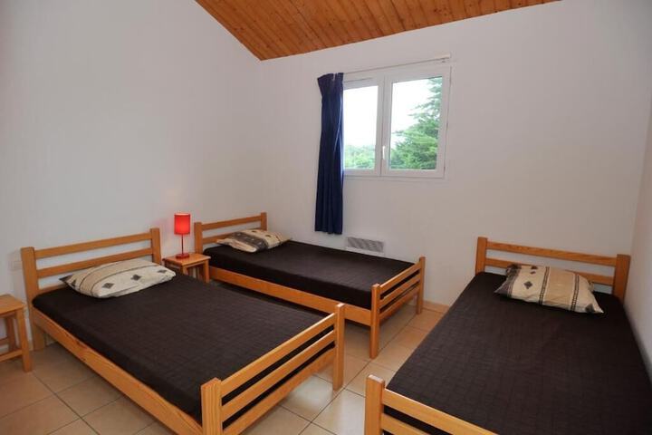 Room 2 of 12