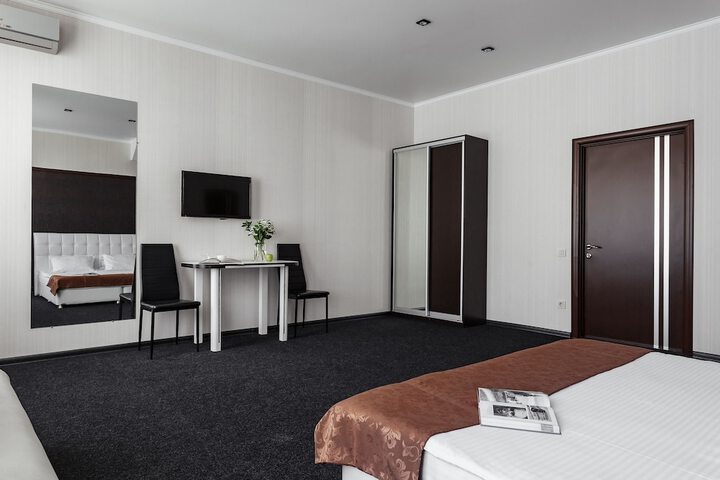 Room 17 of 22