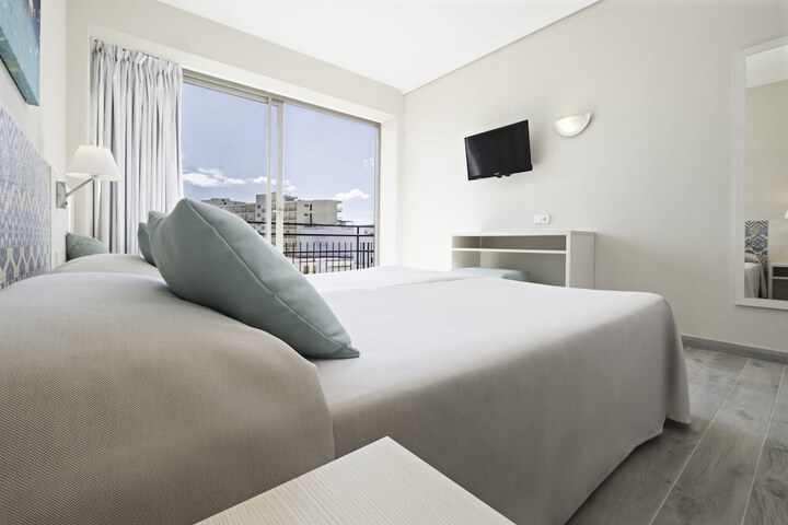 Room 6 of 29