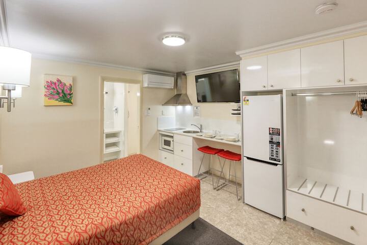 Room 9 of 51