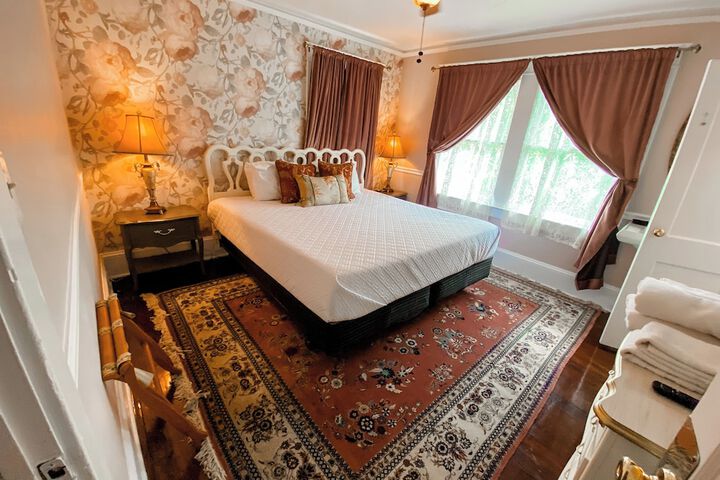 Room 30 of 84