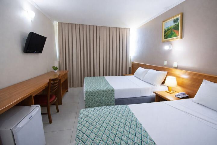 Room 8 of 26
