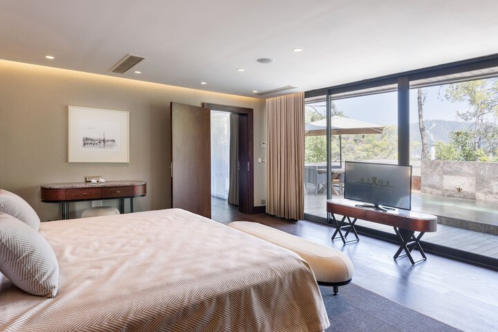 Room 5 of 73
