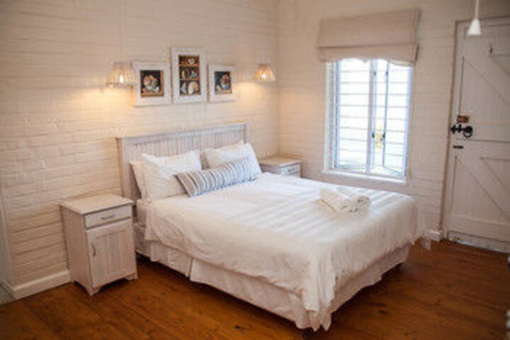 Room 8 of 17