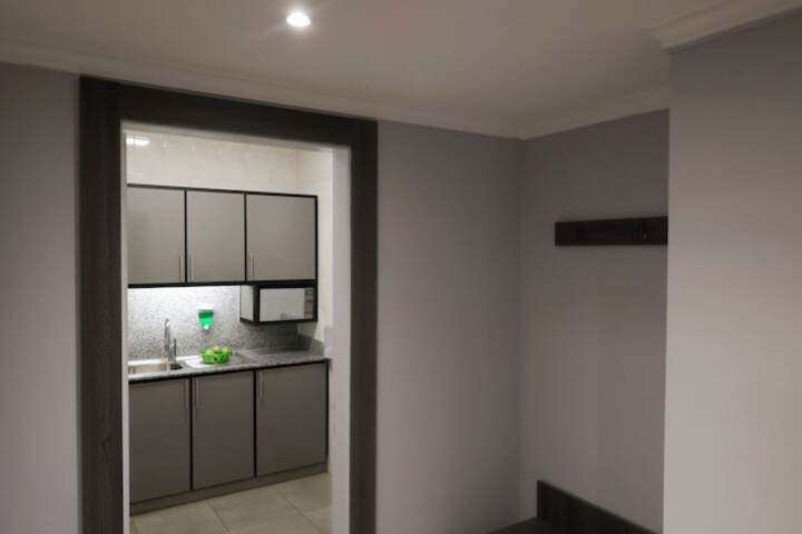 Room 13 of 27