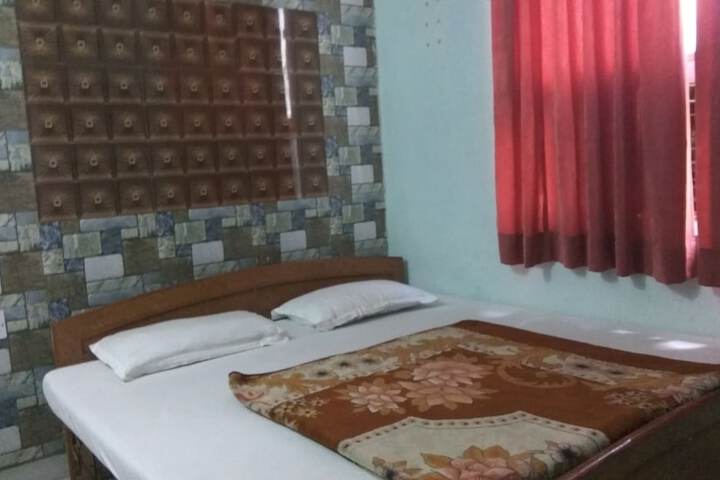 Room 28 of 36