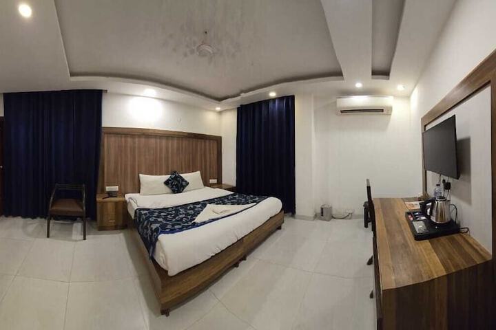 Room 7 of 20