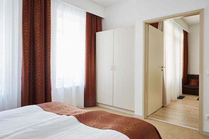 Room 30 of 67