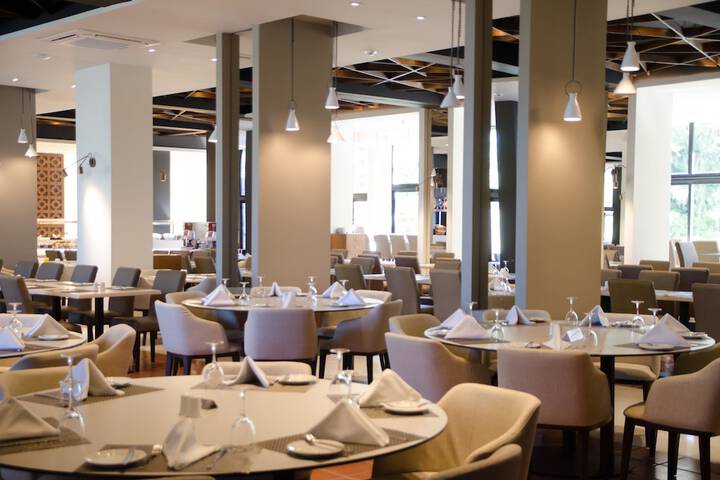 Dining 50 of 58
