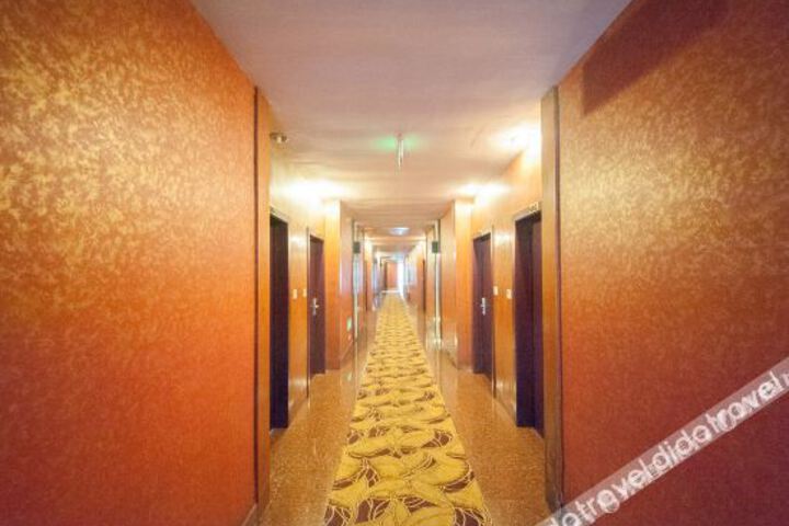 Hotel Interior 4 of 13