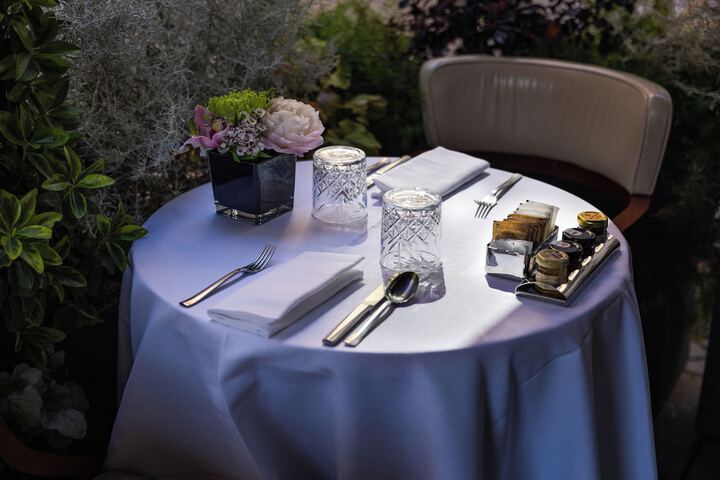 Dining 65 of 106