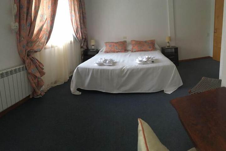 Room 5 of 11