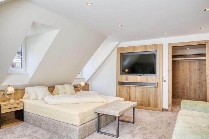 Room 20 of 157