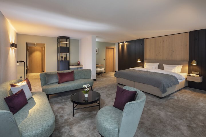 Room 15 of 87
