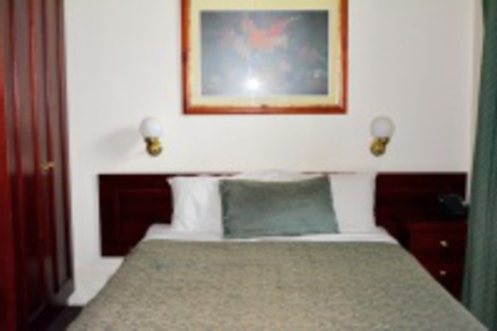 Room 414 of 768