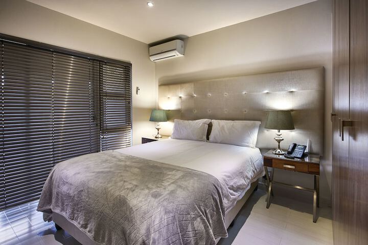 Room 26 of 101