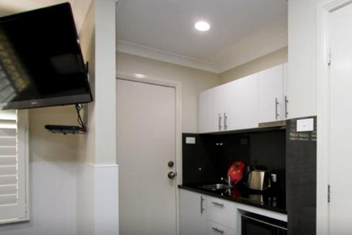 Room 3 of 22