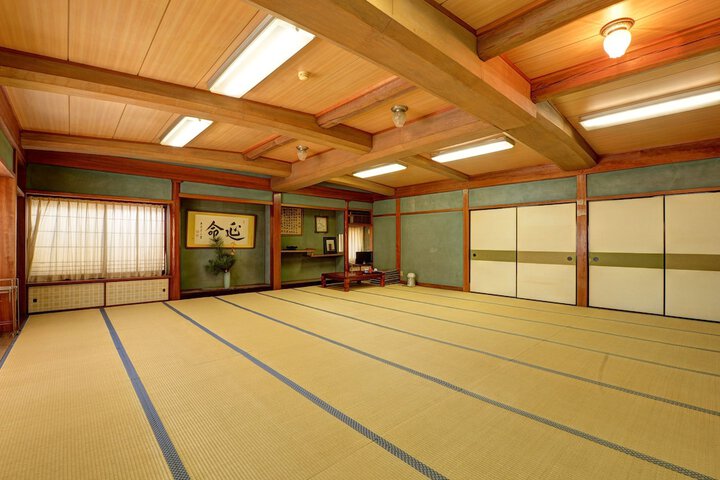 Room 16 of 58