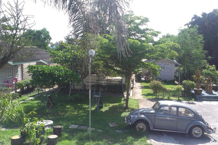 Property Grounds 33 of 42