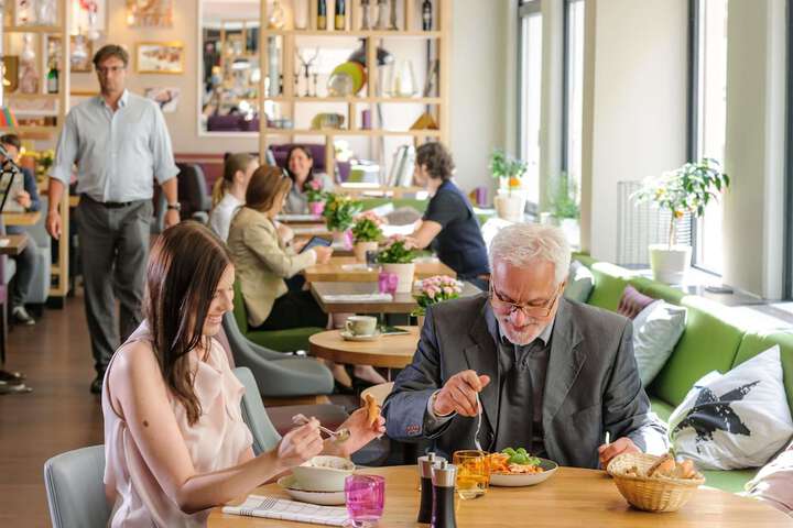 Dining 73 of 145