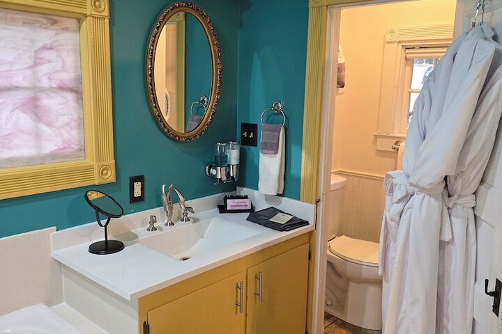 Clean Restrooms