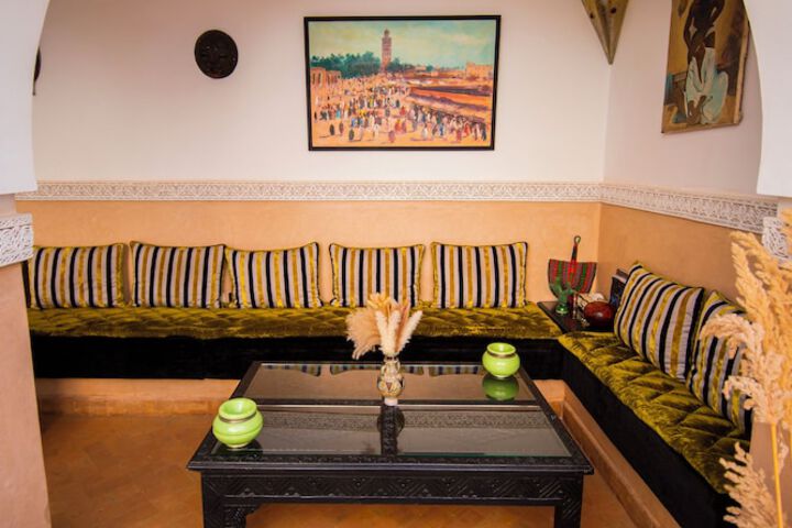 Guest Lobby