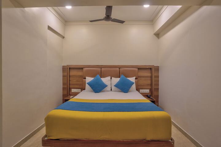 Room 17 of 29