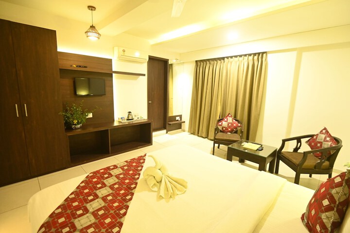 Room 7 of 36