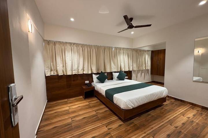 Room 15 of 42