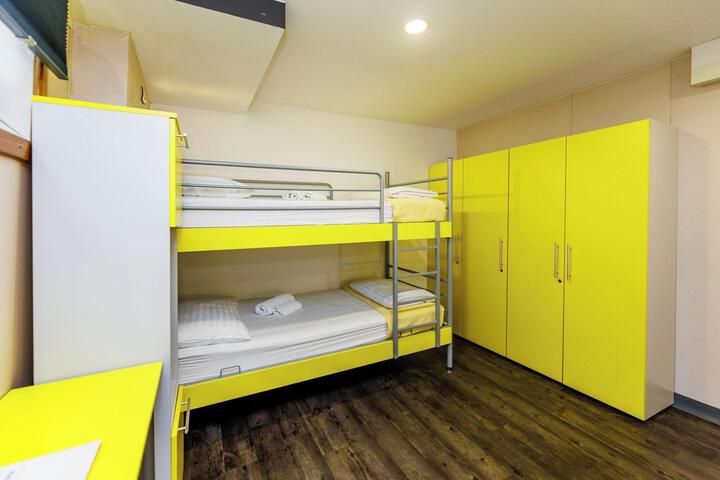 Room 109 of 146