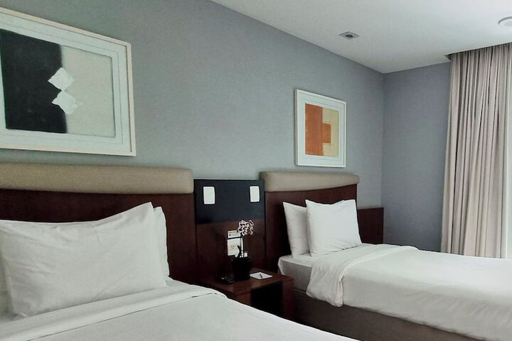 Room 15 of 105
