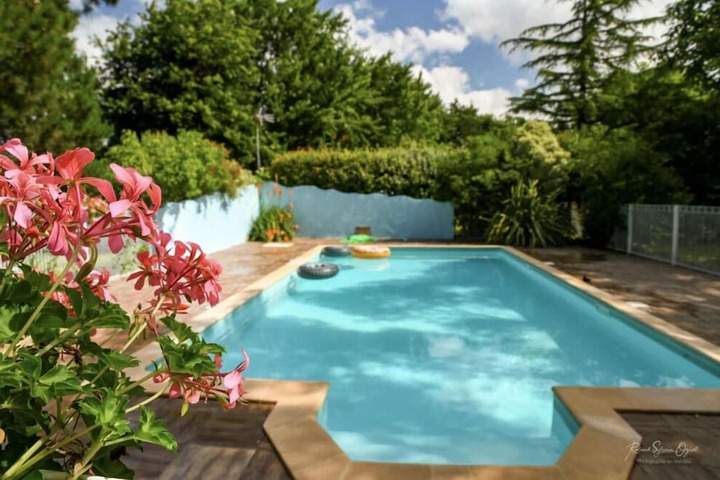 Pool 76 of 97