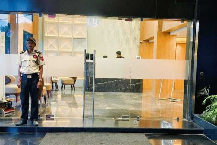 Hotel 13 of 14