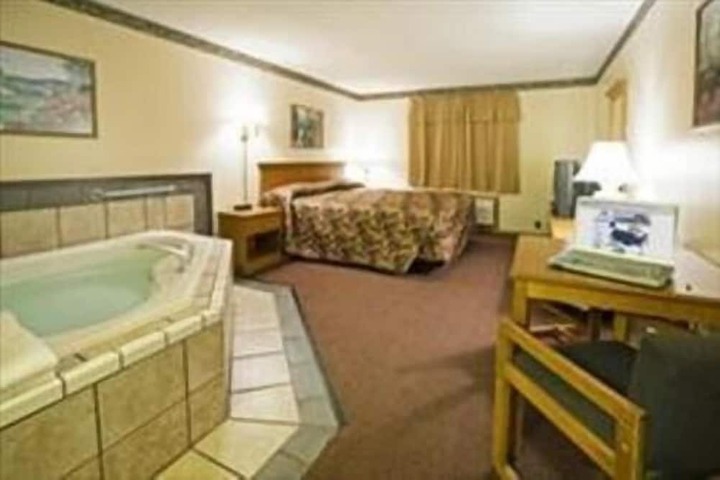 Room 9 of 31
