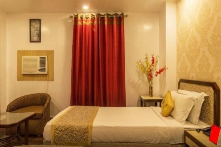 Room 15 of 52