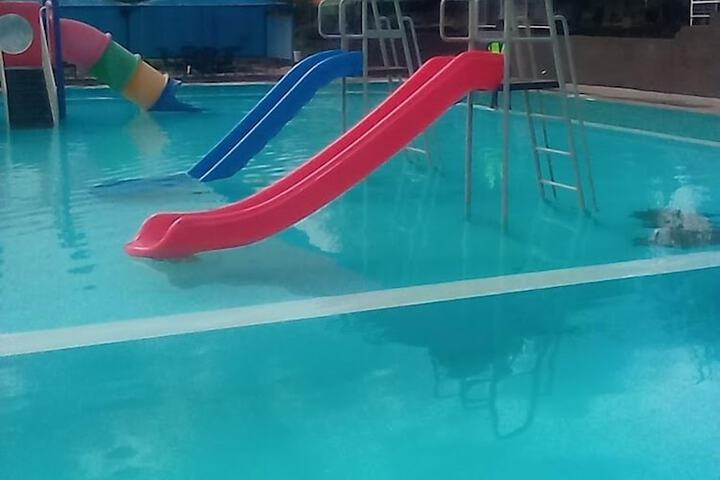 Pool 34 of 69