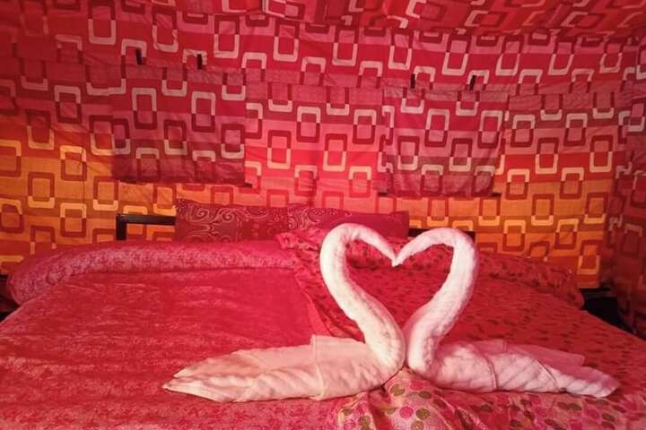 Room 3 of 8