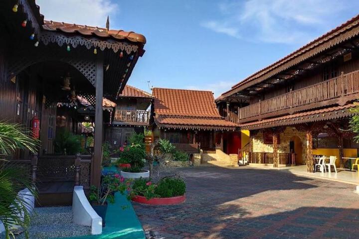MUOR VILLAGE HOTEL