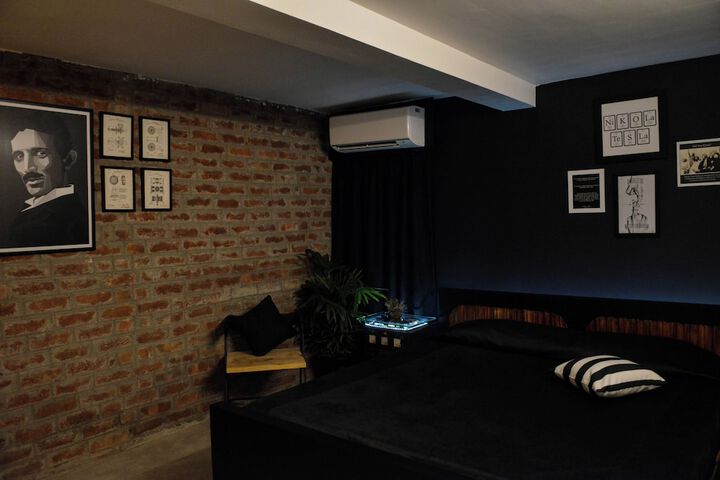 Room 25 of 41