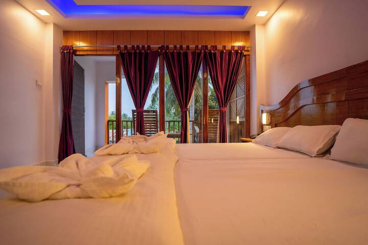 Room 15 of 43