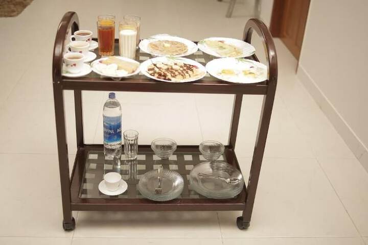 Dining 19 of 20