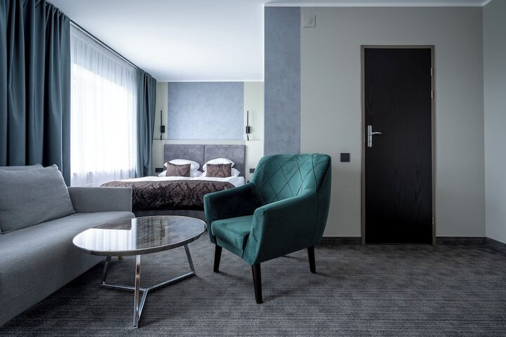 Room 5 of 67