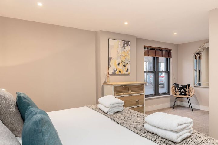 Room 44 of 250