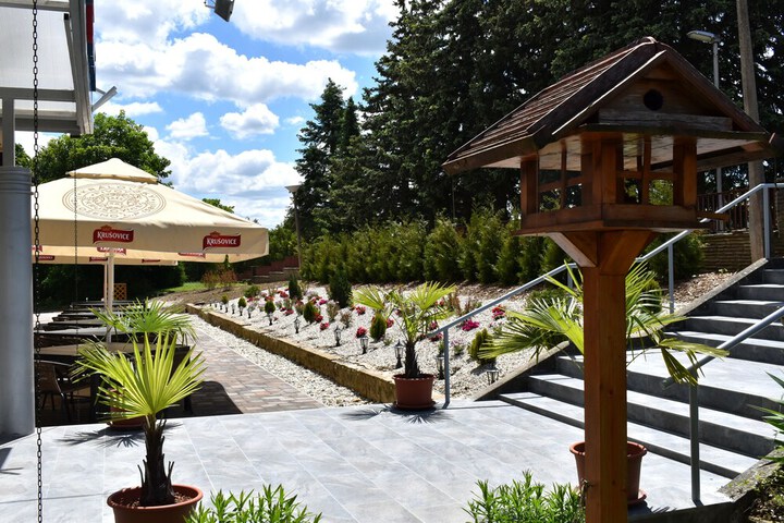 Terrace/Patio 57 of 60