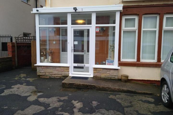 Photo 11