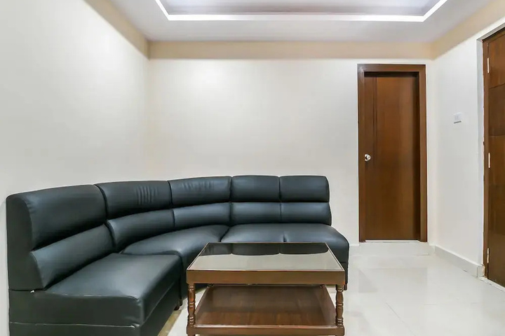 Room 4 of 13