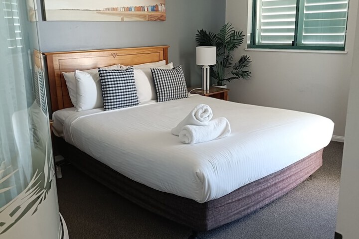 Room 14 of 272