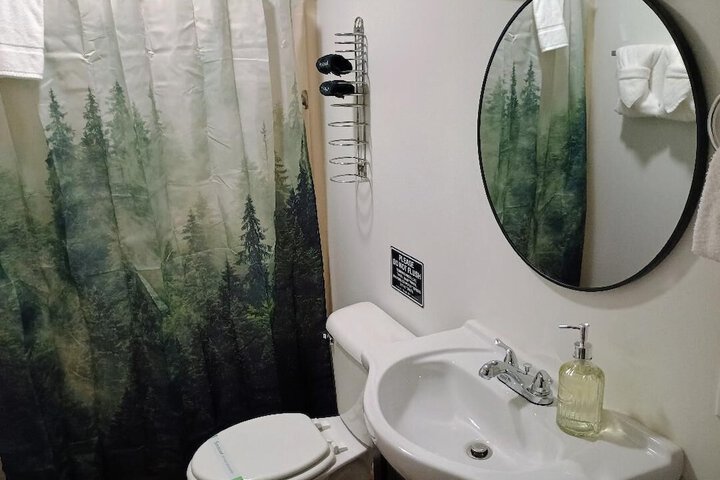Room 44 of 61