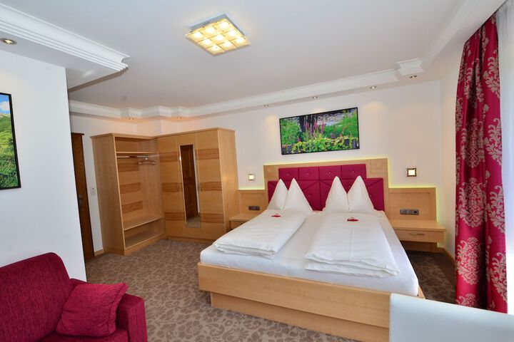 Room 5 of 36