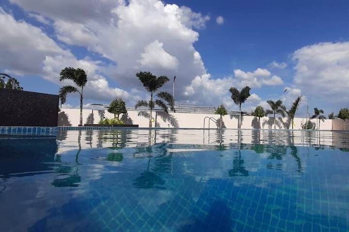 Pool 22 of 30
